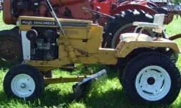 Allis Chalmers B-210 tractor photo