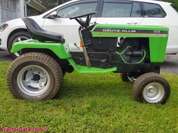 Deutz-Allis 916, rechte Seite.