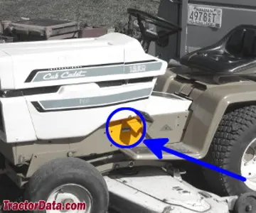 Localização do número de série Cub Cadet 1200