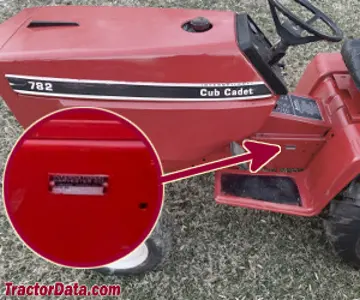 Cub Cadet 782 序列号位置