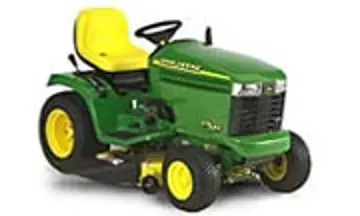John Deere GT225 tractor photo