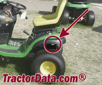 John Deere LA155 Seriennummernstandort
