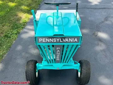 Tractor de jardín Pennsylvania Panzer 1107 restaurado.