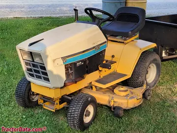 Cub Cadet 1420, linke Seite.