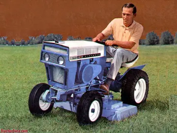 Vorstädtischer 10-PS-Traktor im Sears-Katalog von 1965.