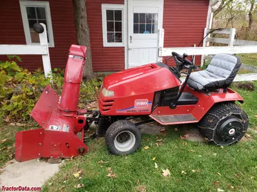 Toro Wheel Horse 417XT con quitanieves.