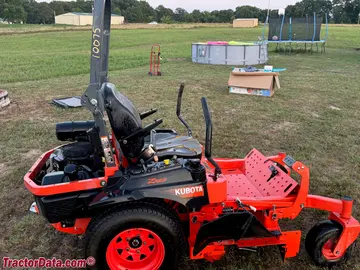 Cortador de grama Kubota Z723KH de giro zero.