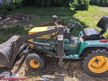 MTD Yard-Man 999 com carregador Kwik-Way.