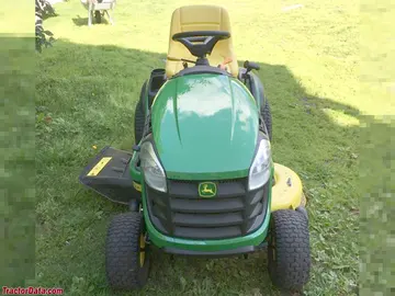 John Deere X126