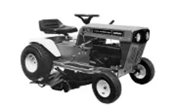 MTD 465 Traktor Foto