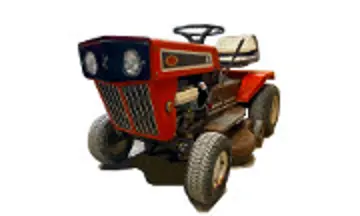 Foto des MTD 470 Traktors