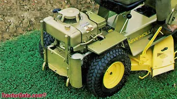 New Holland R8 Motorbild