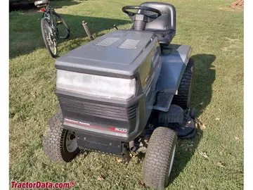Sears Craftsman 917.250490 Gartentraktor mit Mähdeck.