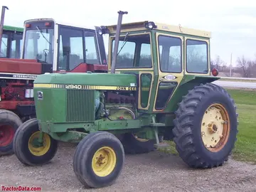 带有售后市场驾驶室的Deere 2940