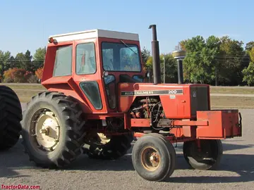 Allis-Chalmers 200 mit Kabine.