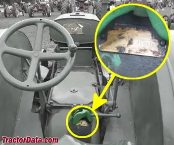 Localização do número de série John Deere D
