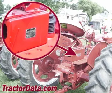Localização do número de série Farmall C