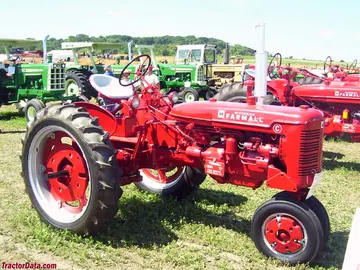 Farmall C, lado derecho.