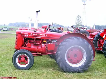 Perfil izquierdo McCormick-Deering W-4.