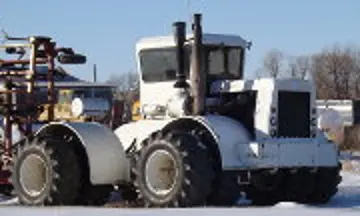 Big Bud HN320 Traktor Foto