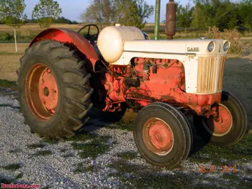 J.I. Case 910-B mit Flüssiggas-Motor