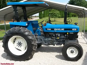 配备涡轮增压发动机的晚期New Holland 4630。