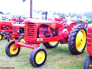 Massey Harris 44 LP breite Front.