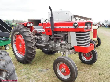 Massey Ferguson 150 utilitario.