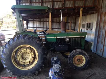 John Deere 1530