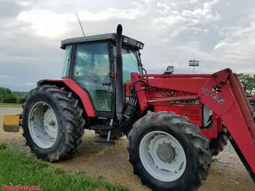 Massey Ferguson 6180 con cargador frontal 1048.
