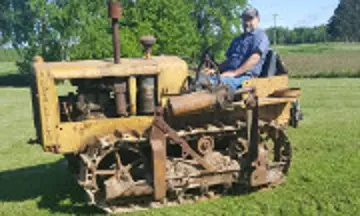 Caterpillar Twenty-Eight tractor photo