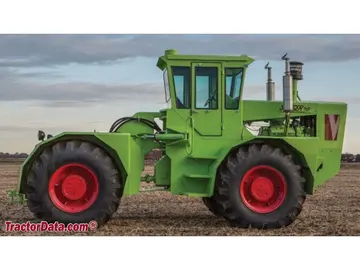 Tractor Steiger 3300 con tracción en las cuatro ruedas.