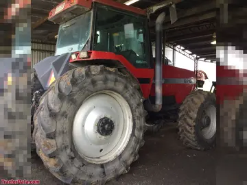 Case IH 8910 mit Allradantrieb.