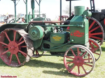 Advance-Rumely W, rechte Seite.