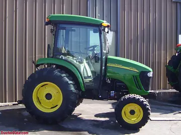 John Deere 4720 Nutzfahrzeugtraktor mit Kabine.