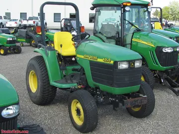 John Deere 4200