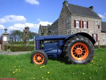 Linkes Profil eines Fordson Modell N aus dem Jahr 1933.