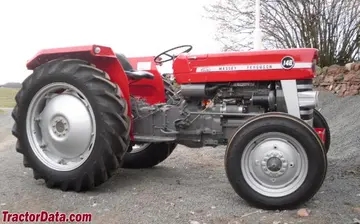 Massey Ferguson 148, lado derecho