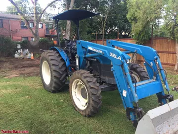 New Holland TN65 con cargadora frontal 32LA.