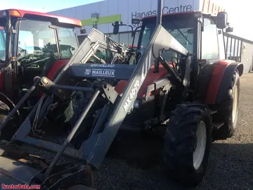 New Holland TL70 in Fiatagri-Farben mit Lader.