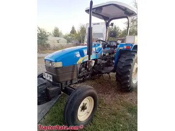 New Holland TT75, lado izquierdo.