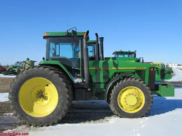 John Deere 8200, rechte Seite