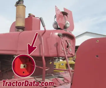 Standort der Seriennummer des International Harvester TD-24