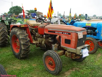 Offene Kabine Zetor 4911.