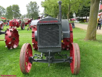 McCormick-Deering 22-36, rechte Seite