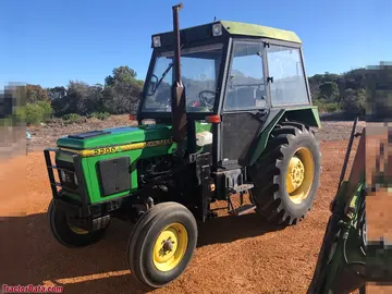 John Deere 2200, linke Seite.