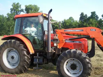 AGCO LT90A con cargadora frontal FL400.