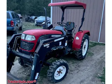 牧场工 DXL 3402 紧凑型多功能拖拉机。