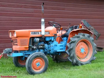 Kubota L1500, linke Seite.