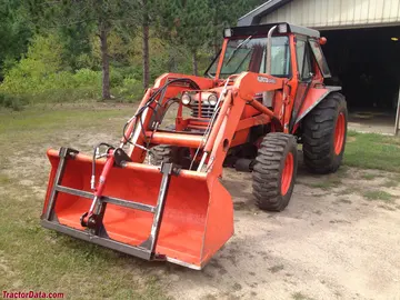 Kubota M4900